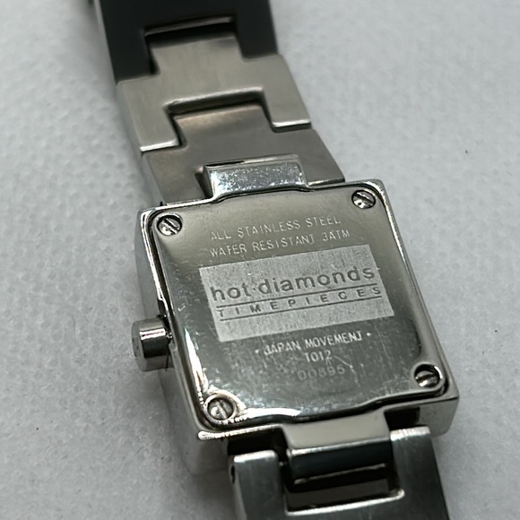 Ladies Hot Diamonds Watch - Picture 10 of 15